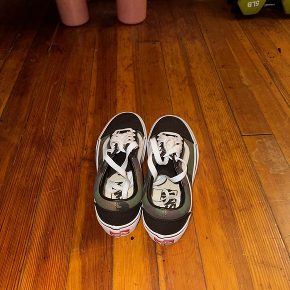 Brand New Custom Platform Vans - Picture 2 of 4